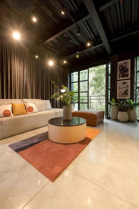 Meridiano Lofts *