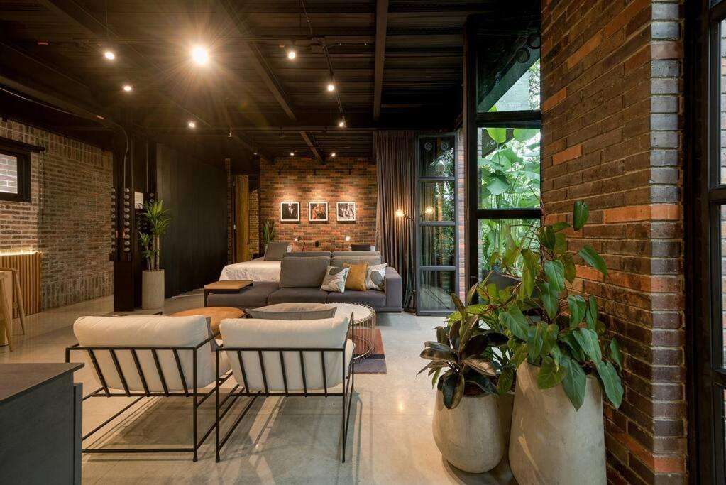 Meridiano Lofts Bed & Breakfast